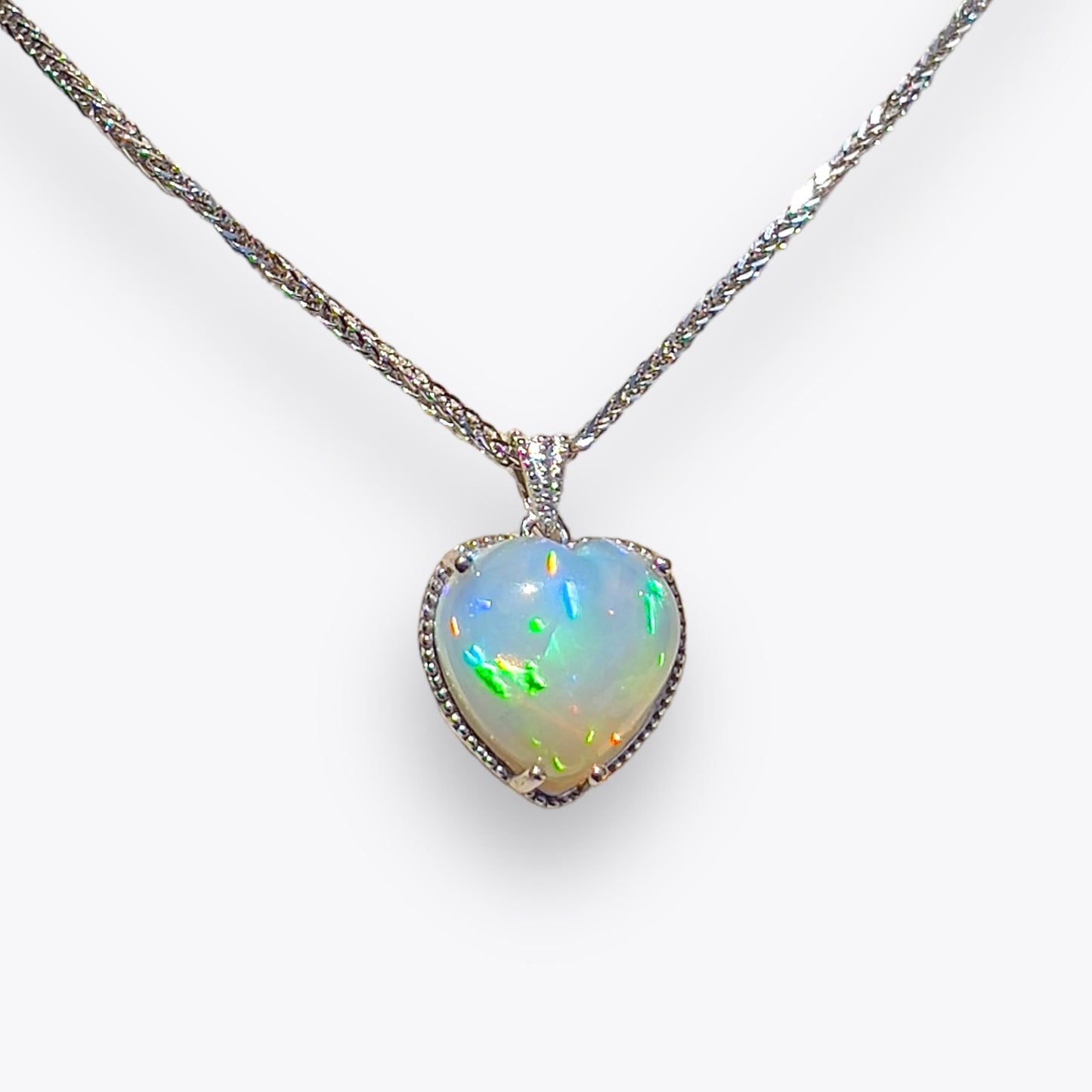Chonky Opal Heart Necklace (12mm)