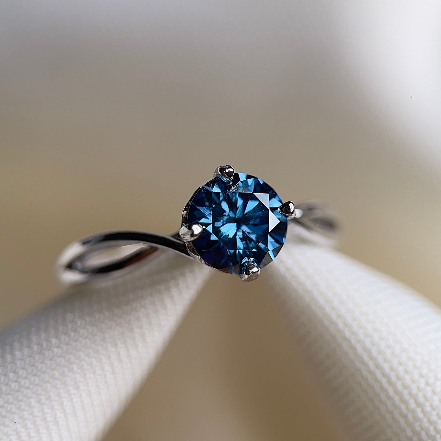 Dark Blue Twisty Heart Moissanite Ring