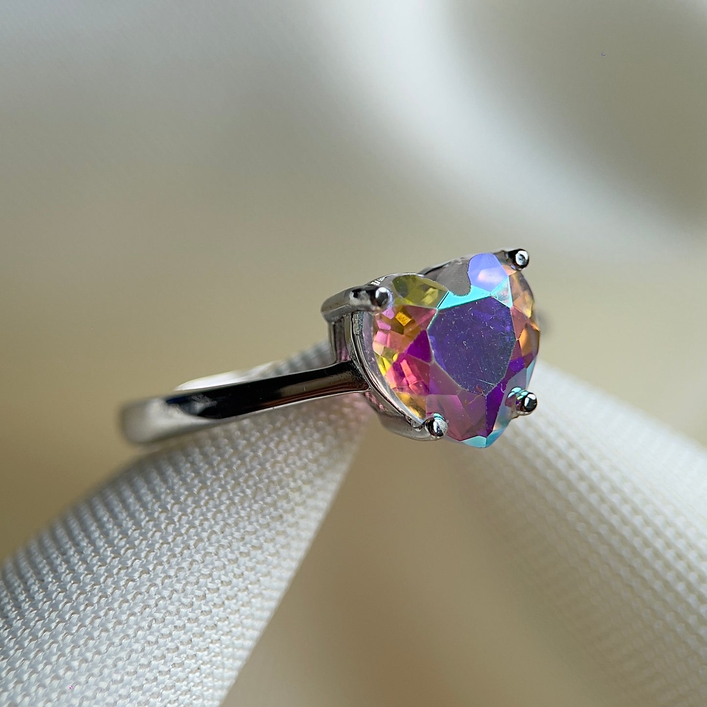 Angel Aura Quartz Heart Ring (8mm)