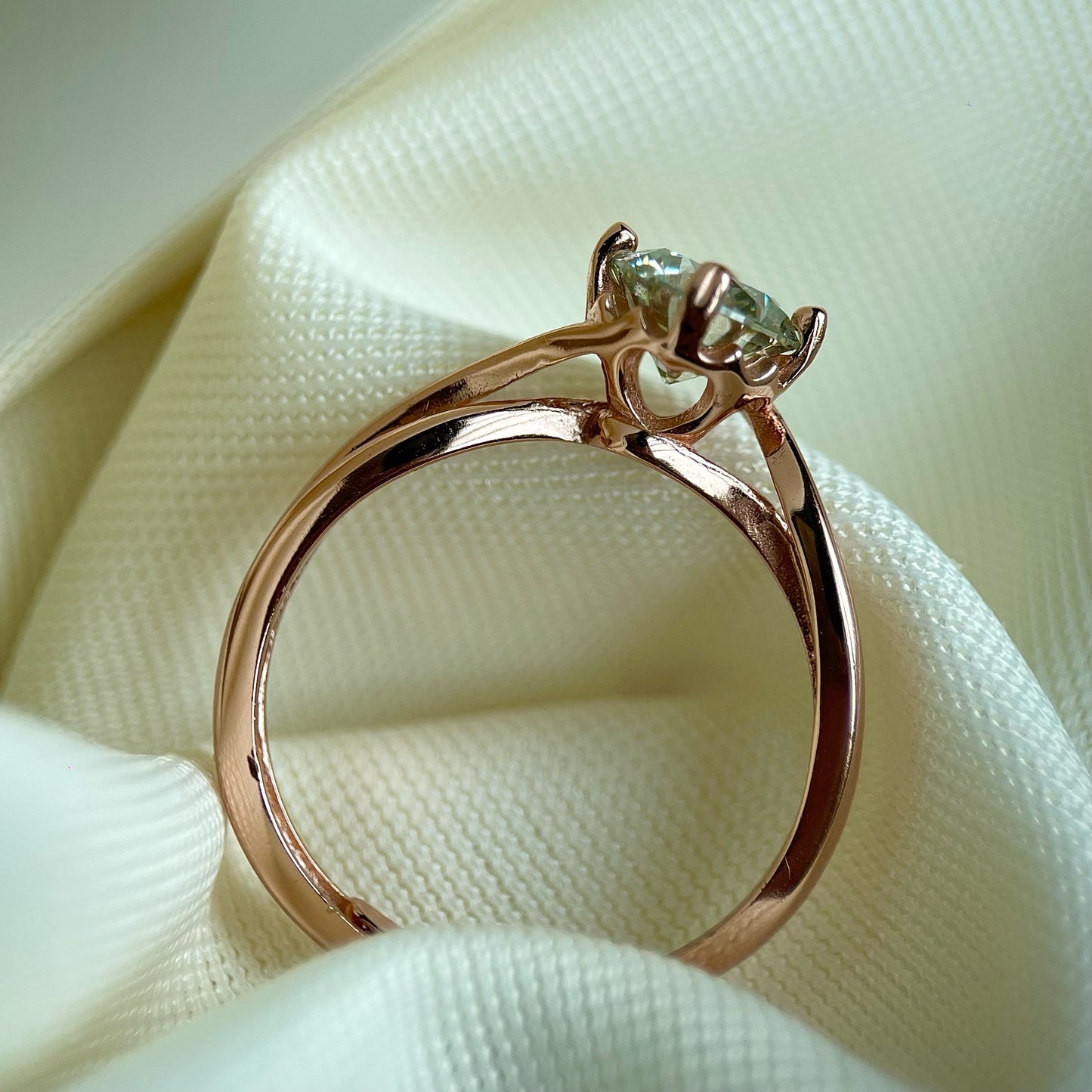 Clear Moissanite Twisty Heart Ring