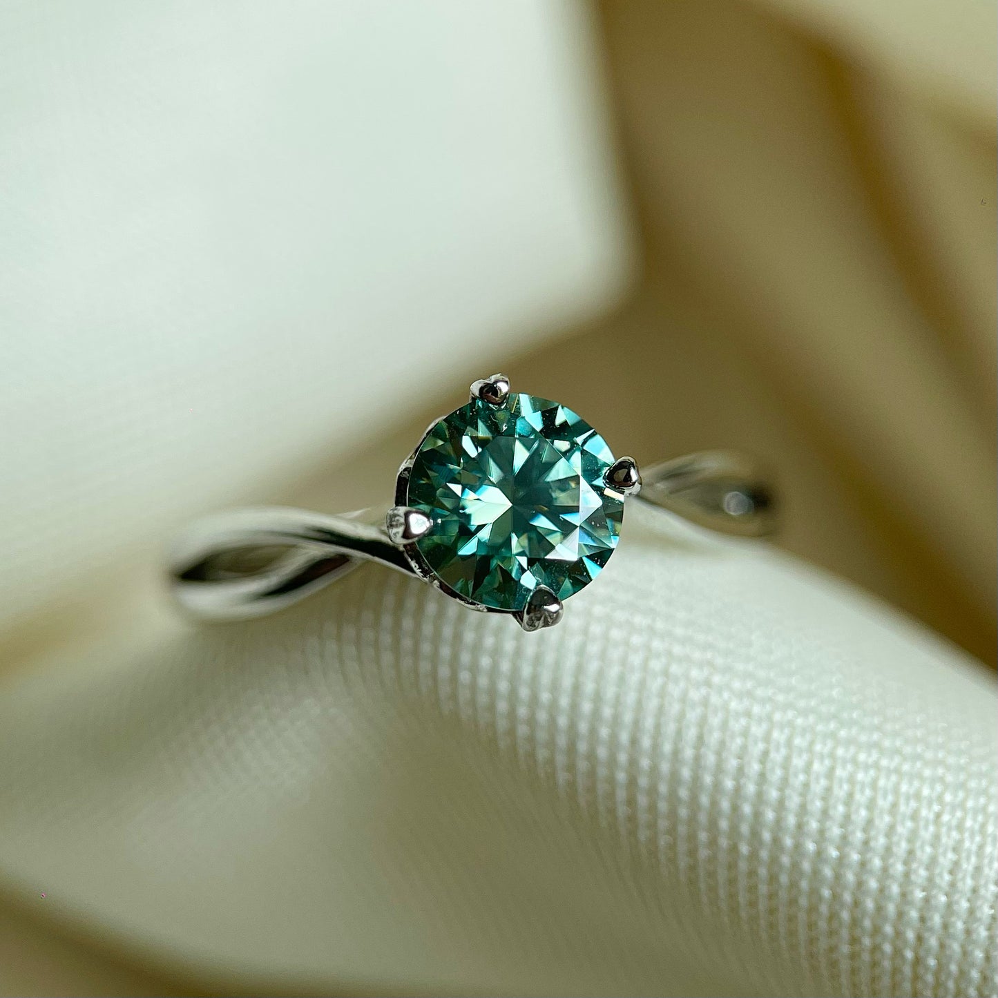 Green Moissanite Ring (1 Carat)