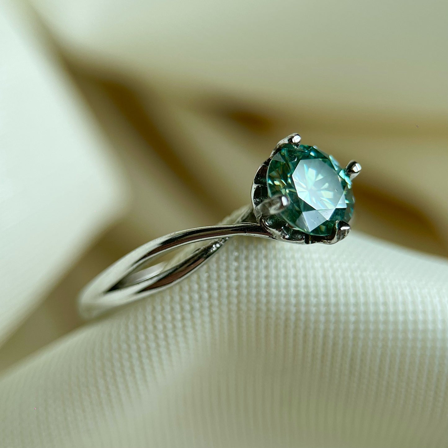 Green Moissanite Ring (1 Carat)