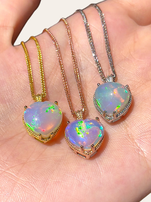 Chonky Opal Heart Necklace (12mm)