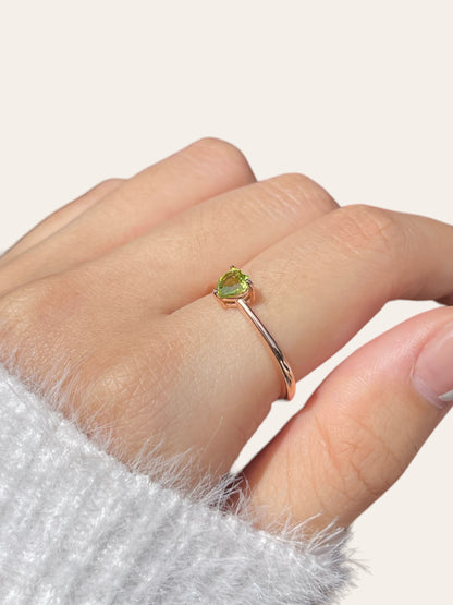 Peridot Dainty Heart Ring